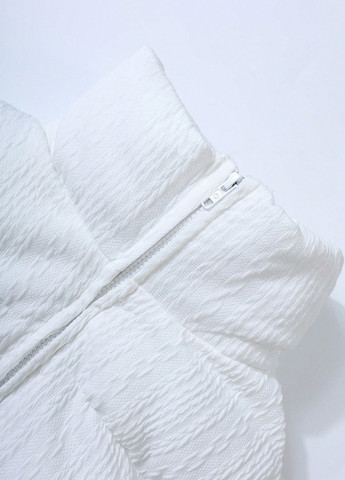 Белая зимняя куртка SHEIN