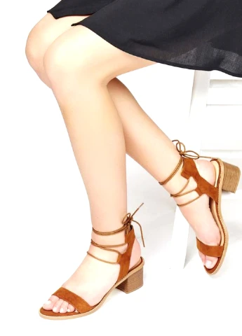 Рыжие босоножки JustFab на шнурках