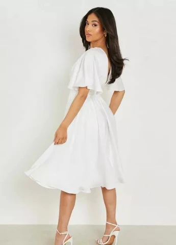 Белое платье Boohoo