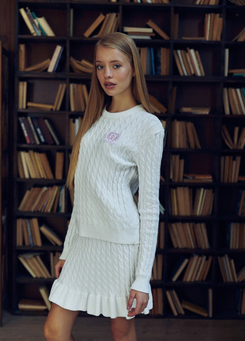 Белый демисезонный комплект (свитер, юбка) Gepur