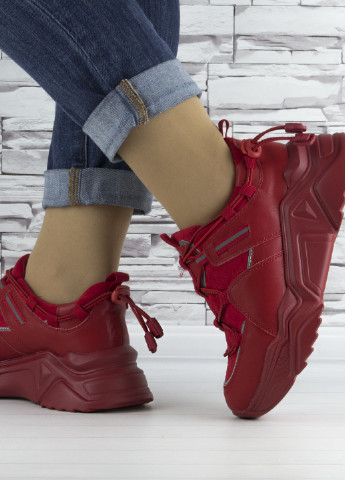 Красные демисезонные кроссовки женские красные на шнурках и высокой подошве комбинированные Stilli