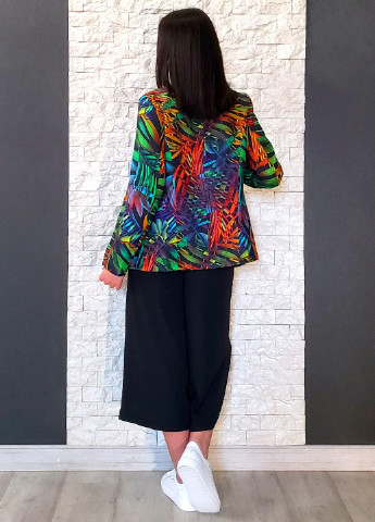 Цветной женский жакет Lumina с абстрактным узором - летний