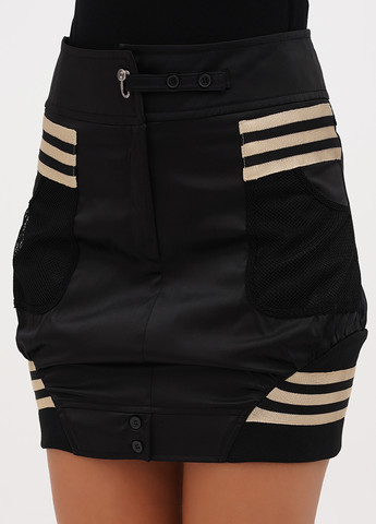 Черная кэжуал однотонная юбка Sassofono