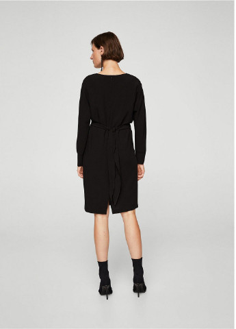 Черное коктейльное платье Mango однотонное