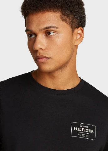 Черная футболка Tommy Hilfiger
