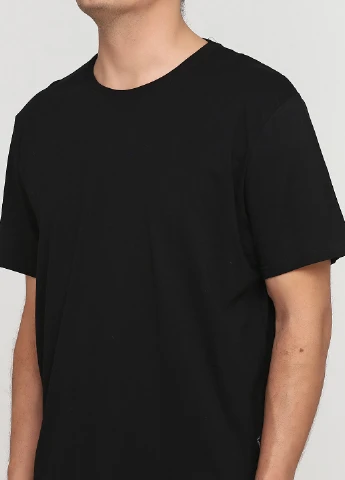 Черная футболка H&M