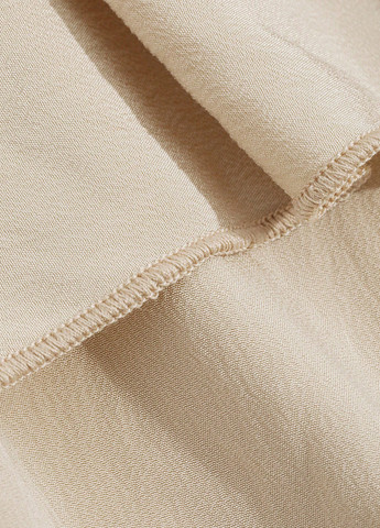 Светло-бежевая блуза SHEIN