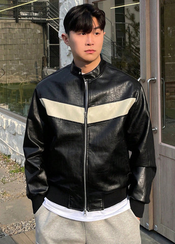 Черно-белая зимняя куртка байкерская SHEIN