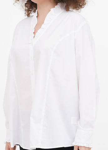 Белая кэжуал рубашка однотонная Minus