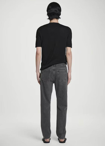 Серые демисезонные зауженные джинсы Cos