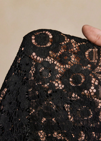 Чорна вечірня сукня силуетна, з відкритими плечима SHEIN з квітковим принтом