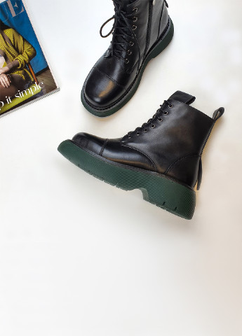 Жіночі шкіряні зимові черевики на чорні хутра Brocoli (251198577)