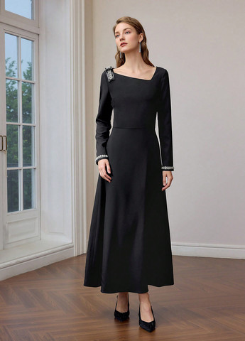 Черное вечернее платье клеш SHEIN однотонное