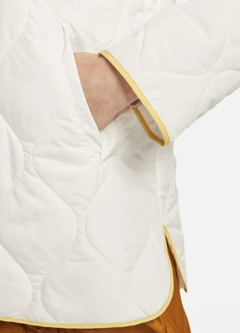 Молочная демисезонная куртка fd4239-030 Nike Sportswear Women's Sports Utility Jacket