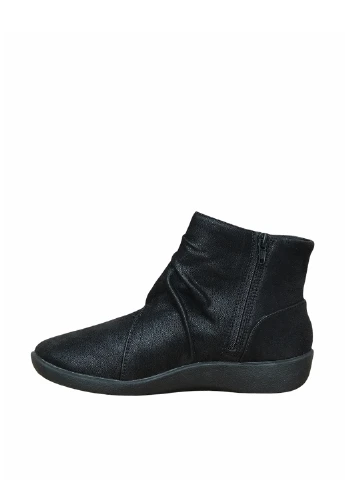 Осенние ботинки Clarks