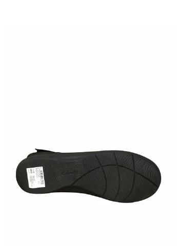 Осенние ботинки Clarks