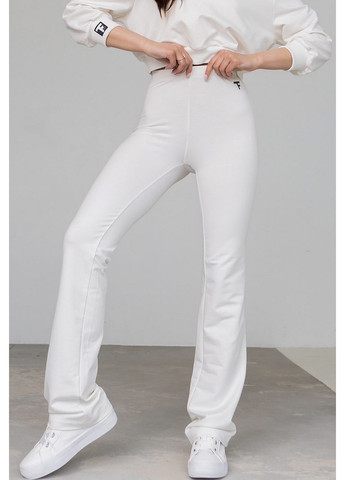 Белые кэжуал демисезонные прямые брюки TOTALFIT