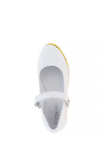 Белоснежные туфли без каблука Arcoboletto