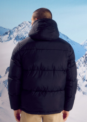 Чорна зимня куртка Springfield