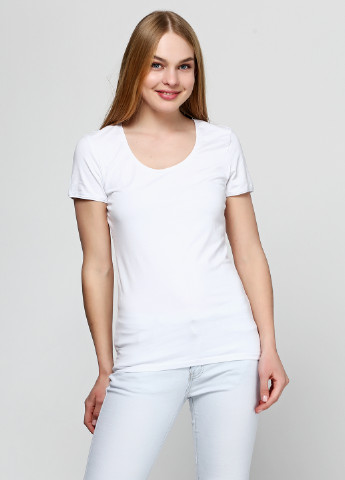 Белая летняя футболка Vila