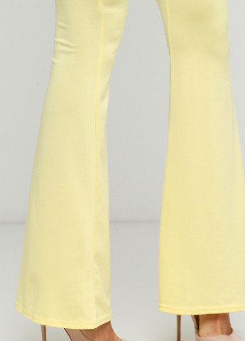 Желтые демисезонные брюки Boohoo