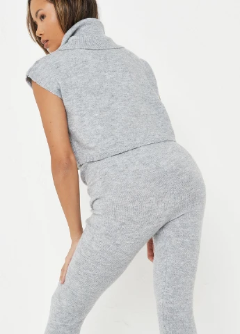 Серый зимний свитер Missguided