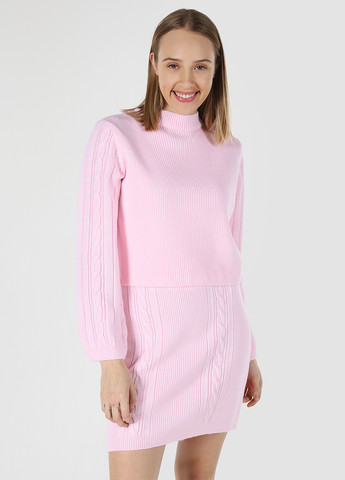 Светло-розовый демисезонный свитер Colin's