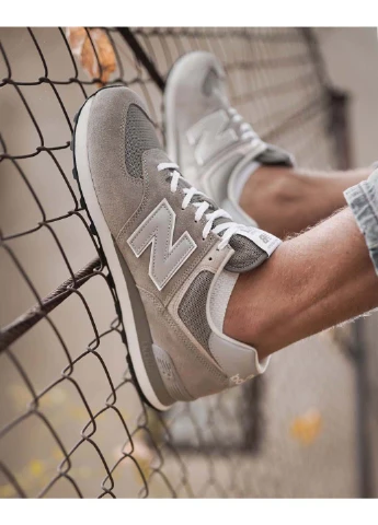 Сірі кросівки демісезон New Balance