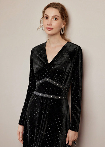 Чорна вечірня сукня кльош SHEIN однотонна