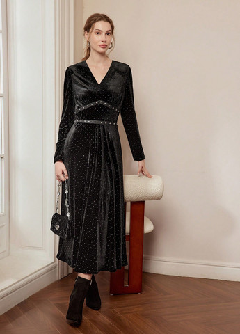 Чорна вечірня сукня кльош SHEIN однотонна