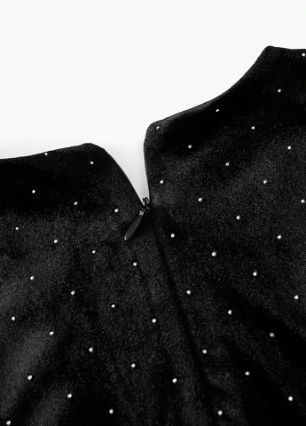 Чорна вечірня сукня кльош SHEIN однотонна