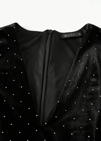 Чорна вечірня сукня кльош SHEIN однотонна