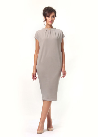 Светло-серое кэжуал платье футляр Alika Kruss однотонное