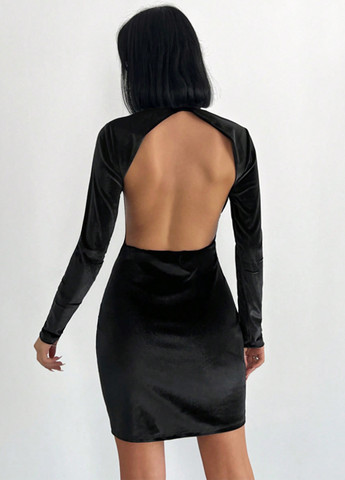 Черное кэжуал платье силуэтная, с открытой спиной SHEIN однотонное