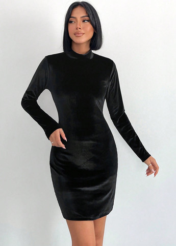 Черное кэжуал платье силуэтная, с открытой спиной SHEIN однотонное