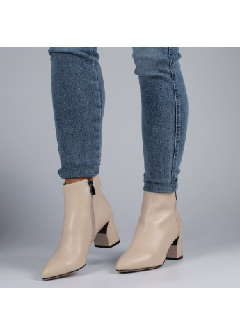 Осенние женские ботинки на каблуке 198646 Buts