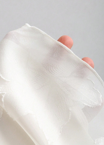 Молочное вечернее платье с юбкой-солнце, силуэтная, с открытой спиной SHEIN с цветочным принтом