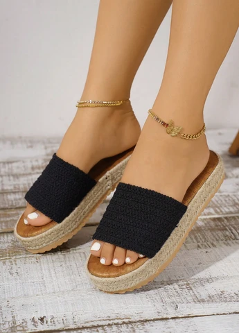 Черные шлепанцы SHEIN плетение