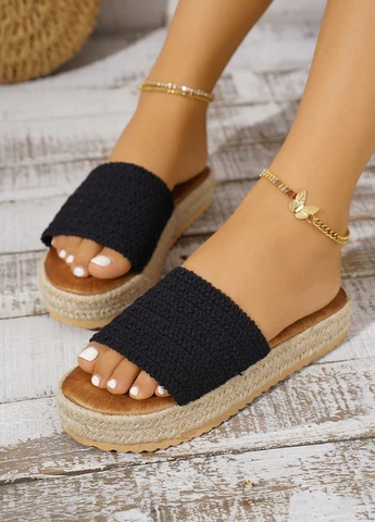 Черные шлепанцы SHEIN плетение