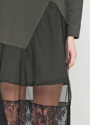Оливковое (хаки) кэжуал платье Stella Milani однотонное