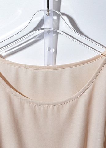 Бежевая блуза с баской SHEIN