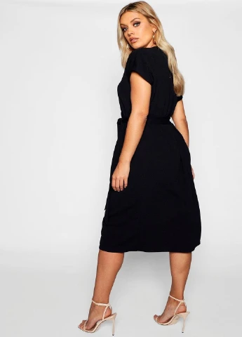 Черное кэжуал платье Boohoo однотонное