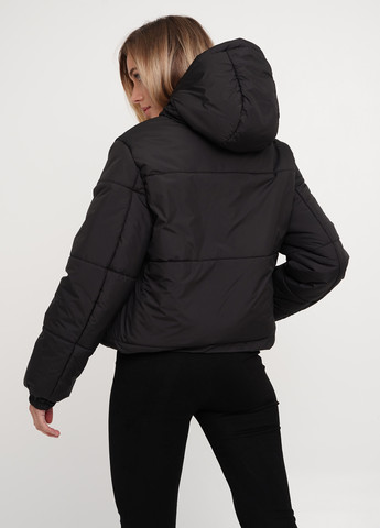 Черная демисезонная теплая куртка KASTA design