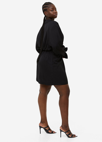 Черное кэжуал платье а-силуэт H&M однотонное