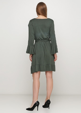 Темно-зеленое кэжуал платье на запах Made in Italy однотонное