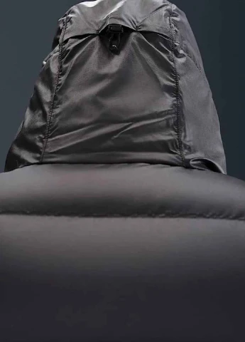 Черная демисезонная куртка hq7790-011 Nike M Windrunner Stmnt Dwn Jkt Black