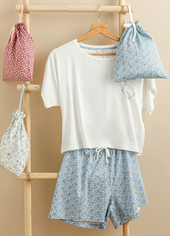 Светло-голубая всесезон пижама (футболка, шорты) футболка + шорты English Home