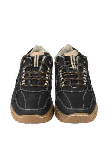 Черные зимние кроссовки Libero