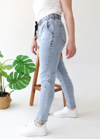 Джинсы женские Conic fit голубые с резинкой на талии MOM (Conic fit) Angelina Mara - (253617123)