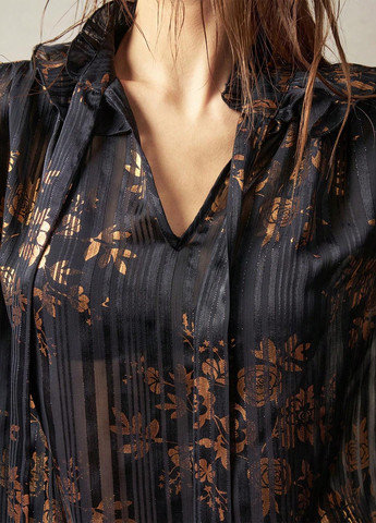 Чёрная блуза SHEIN